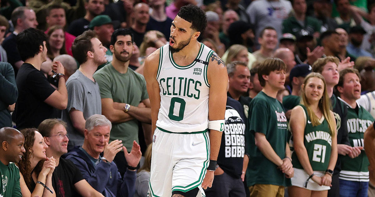 Jayson Tatum's top pregame fits with the Celtics in 2022