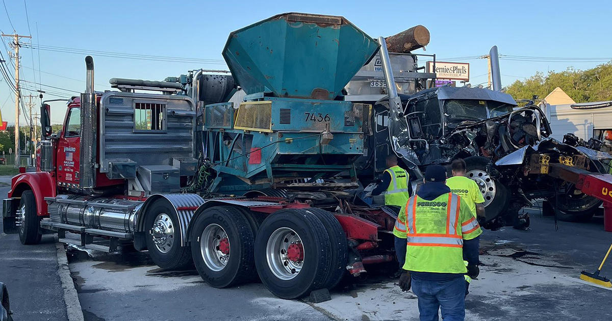 Part Of Route 1 In Saugus Shut Down After 2 Tractor-trailers Crash ...