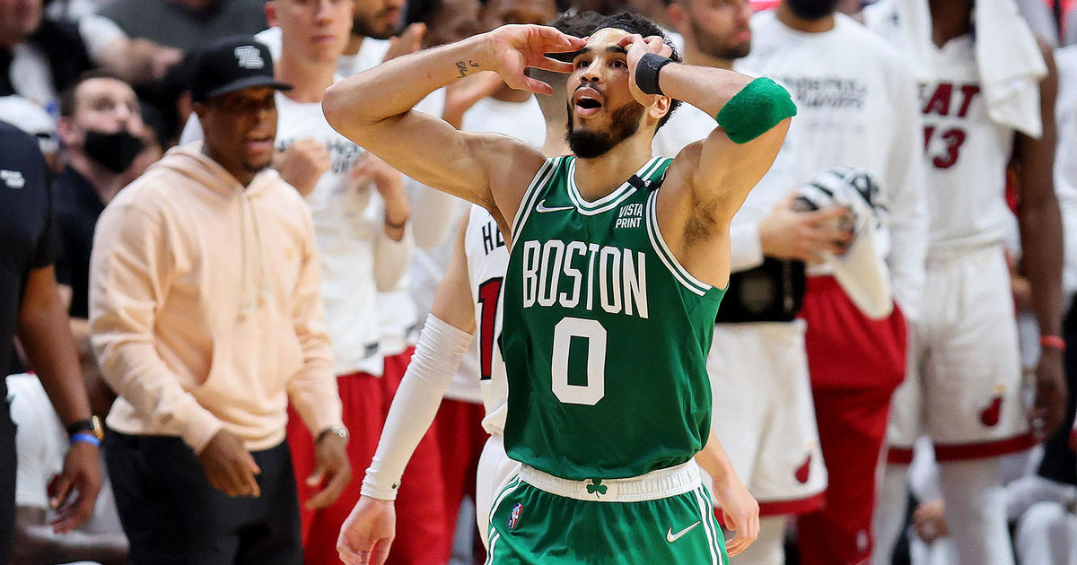 Tatum scores 33, Celtics stave off elimination by topping Heat 116
