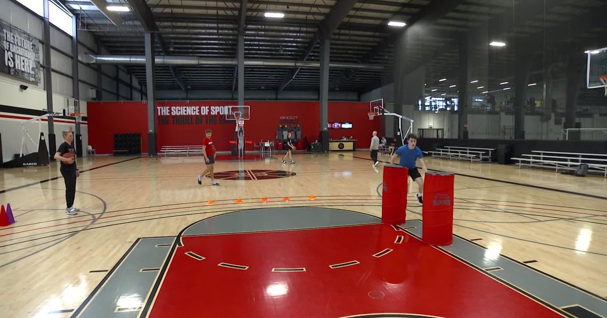 Shoot 360 offers classes for basketball lovers - CBS Pittsburgh