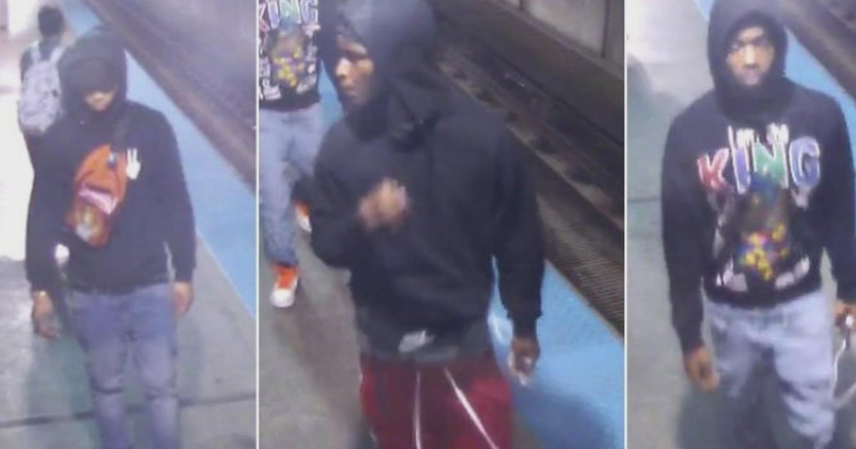 3 suspects wanted in robbery on CTA Brown Line in the Loop - CBS Chicago