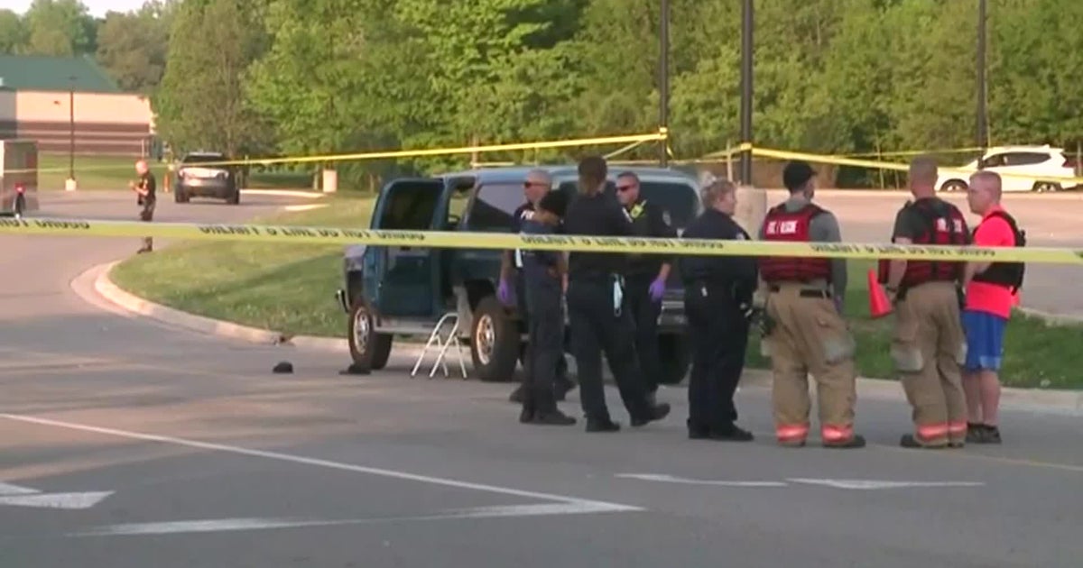 Shooting Outside Of Michigan High School Graduation Ceremony Leaves 2 ...