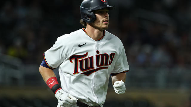 Kepler hits slam, Urshela and Twins walk off Tigers 5-4