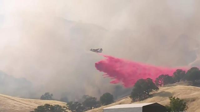 cal-fire-plane.jpg 