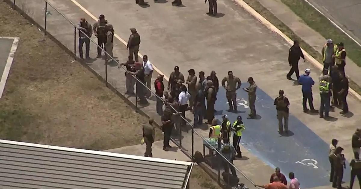 At least 19 children killed in massacre at a Texas elementary school ...