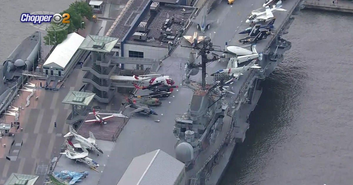 A closer look at the history of the USS Intrepid - CBS New York