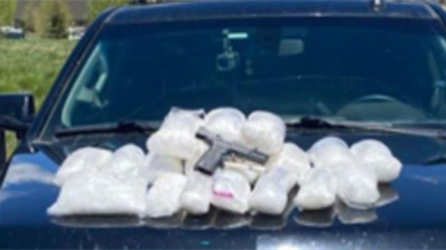 Avon-Drug-Stop-3-drugs-and-gun-on-hood-of-truck-from-Eagle-County-SO-tweet.jpg 
