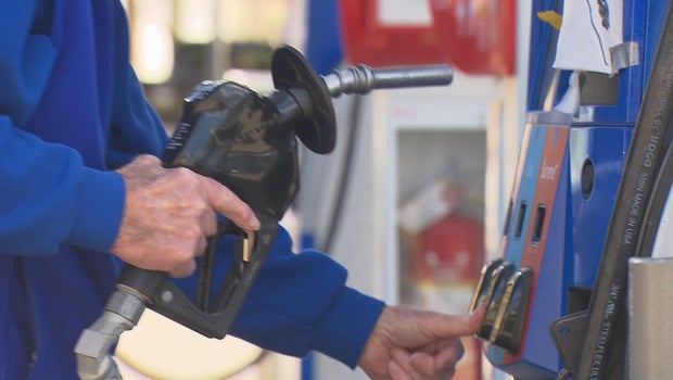 Chicagoans flock to Indiana for cheaper gas prices