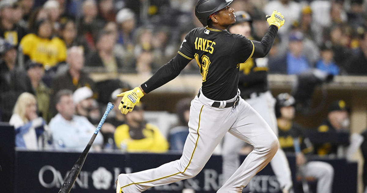 Ke'Bryan Hayes hits 3-run home run in the 9th, lifts Pirates over Padres  4-2 - CBS Pittsburgh
