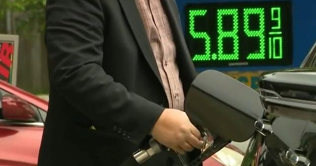 U.S. gas prices reach new record high, as demand for gas drops - CBS News