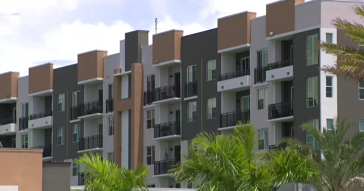 Miami Gardens renters are being forced out of their apartment - CBS Miami