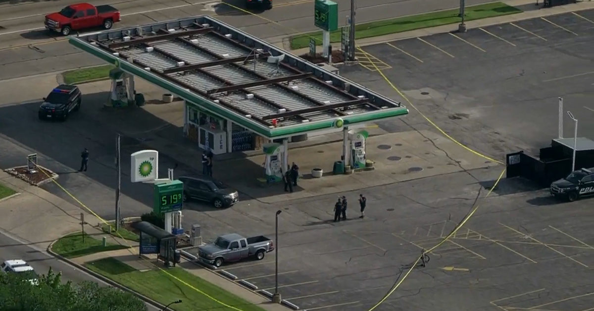 Bystander grazed when men open fire at gas station in Oak Lawn CBS Chicago