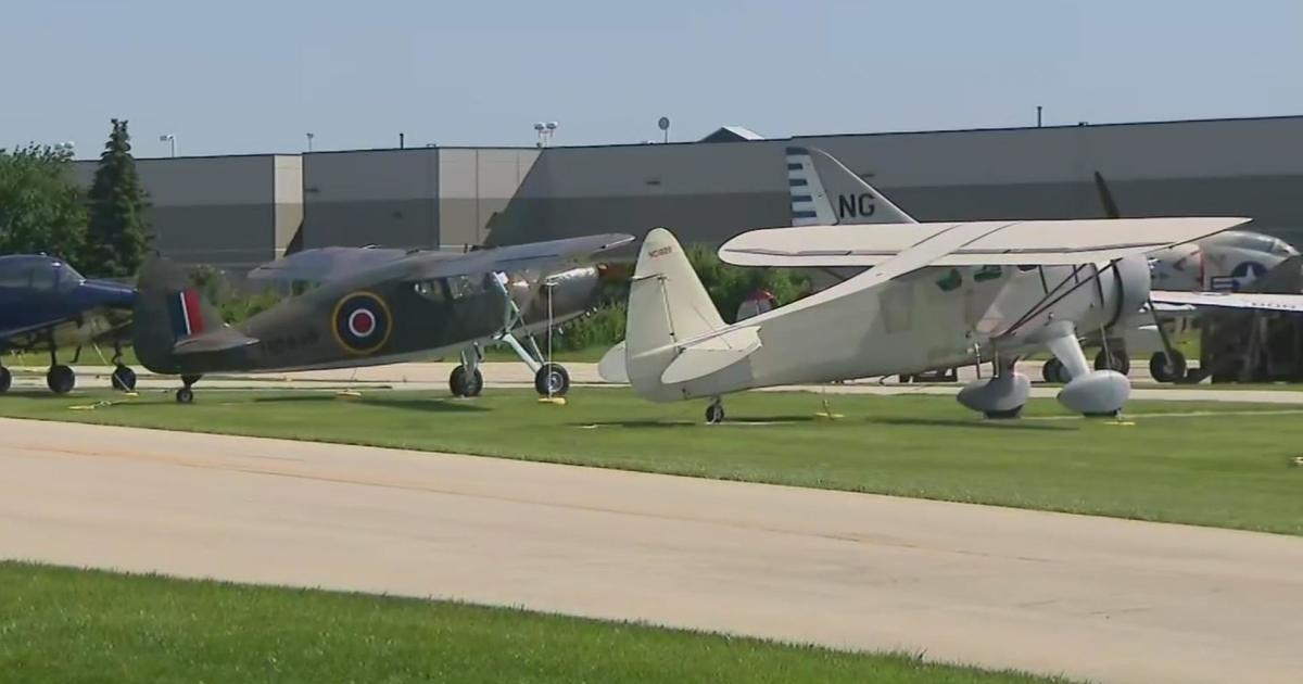 Pilots will take to the sky during Bolingbrook's 'Cavalcade of Planes