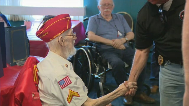 16VO_WWII-VET-100TH-BDAY.transfer_frame_407.jpg 