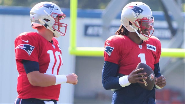 Mac Jones, Cam Newton 