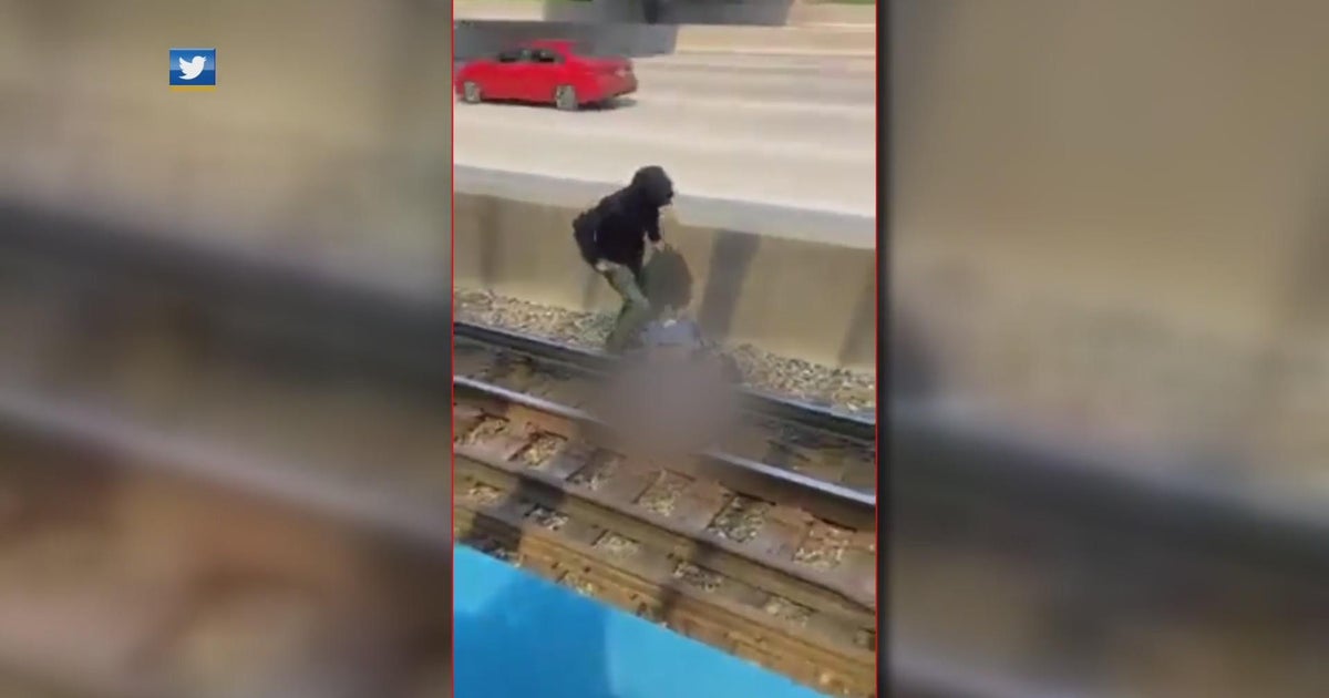 Good Samaritan steps in after man falls onto third rail on Red Line ...