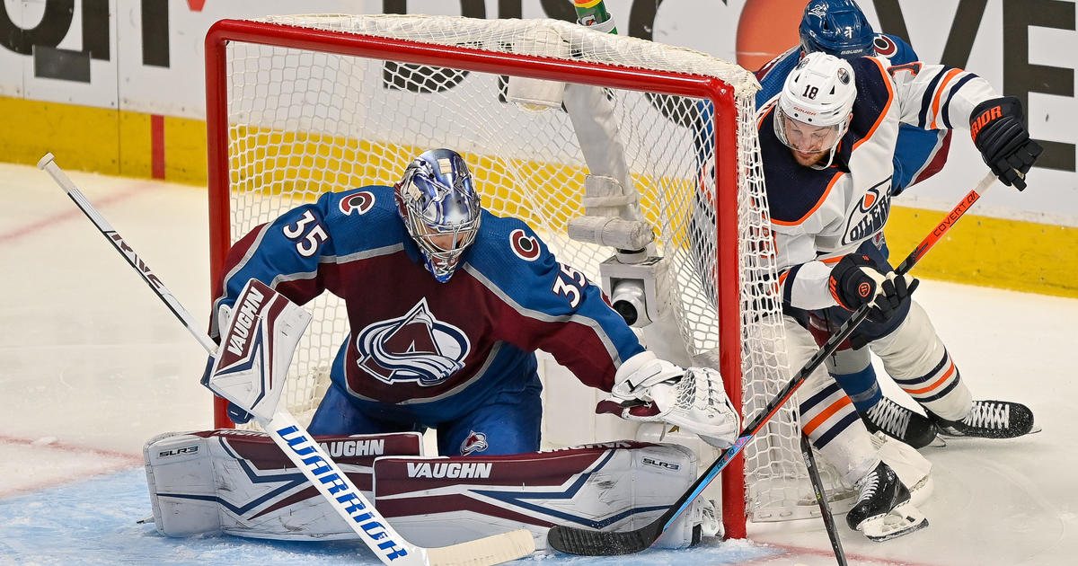 Who should the Avalanche start in net for Game 4 of the Stanley Cup Final:  Darcy Kuemper or Pavel Francouz?