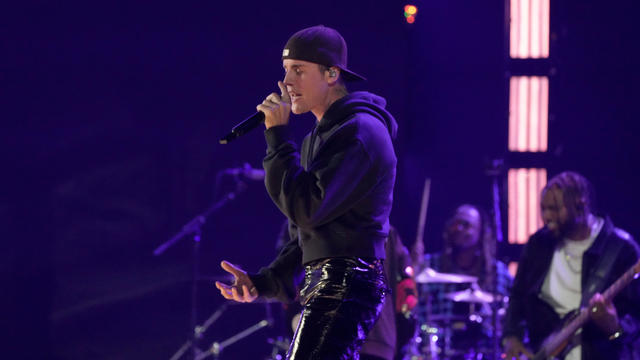 Justin Bieber performs at Grammys 