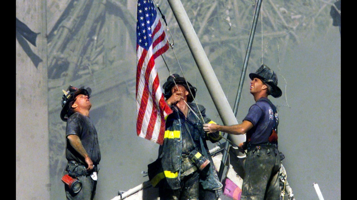 ground-zero-firefighters-flag.jpg 