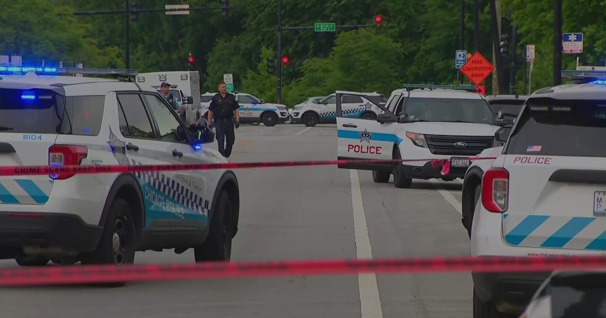Four wounded, one critically, in Auburn Gresham shooting - CBS Chicago