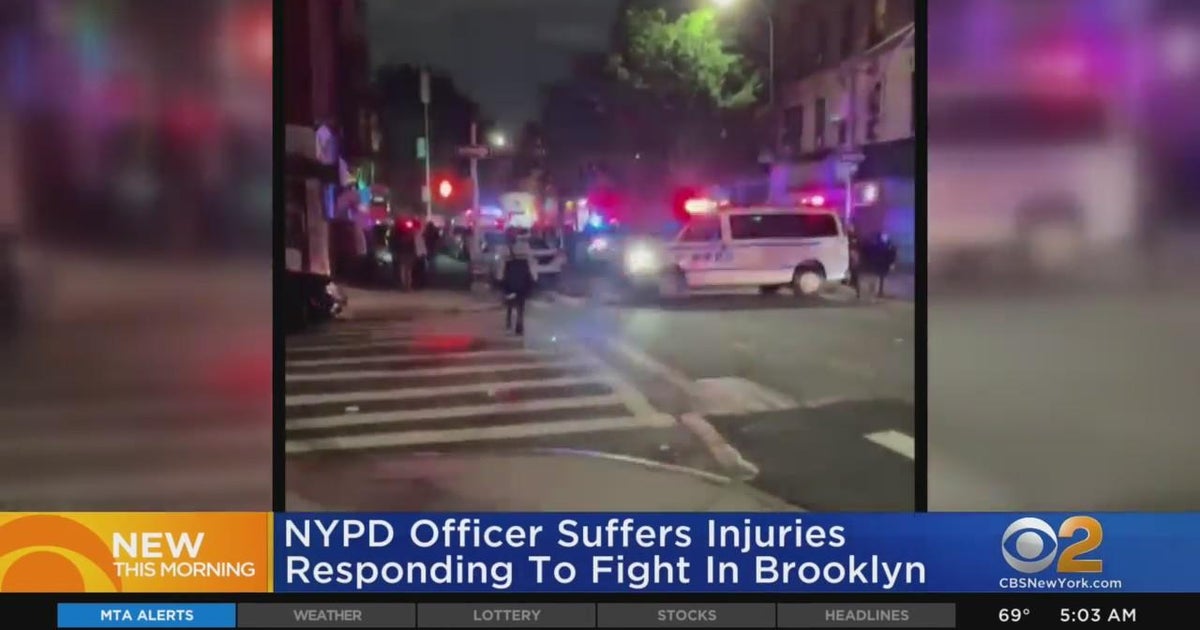 NYPD officer injured in Brooklyn - CBS New York