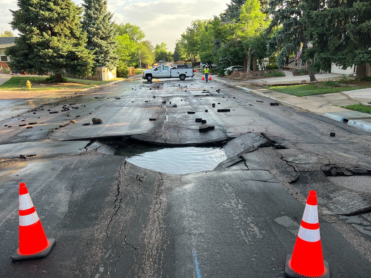 Denver Water Responds To Water Main Break In Centennial Neighborhood ...
