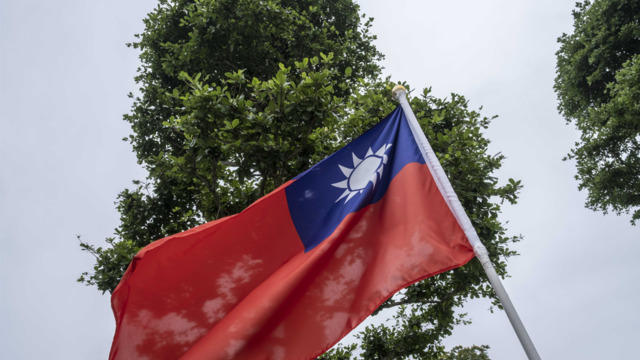 cbsn-fusion-concerns-over-taiwans-future-grows-as-china-warns-it-will-fight-at-all-costs-if-the-us-helps-the-island-secede-thumbnail-1067242-640x360.jpg 