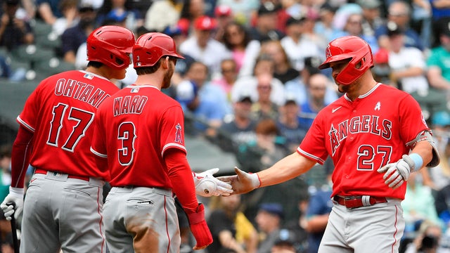 Los Angeles Angels v Seattle Mariners 