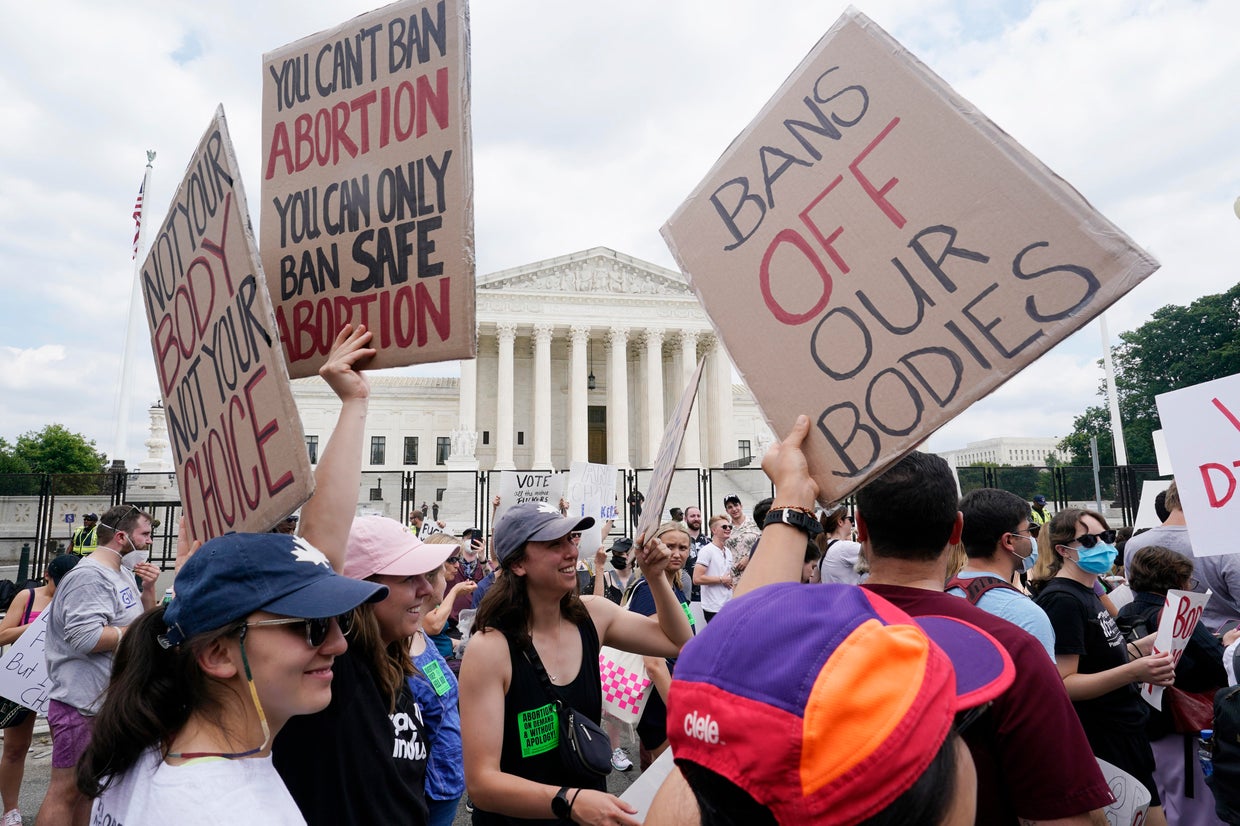 Protests begin outside Supreme Court, across U.S. in wake of decision ...