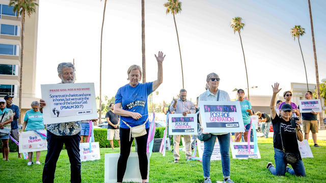 Supreme Courts Roe decision ignites rallies across Southern California 