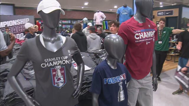 Colorado Avalanche win first Stanley Cup since 2001: How to buy Avalanche Stanley  Cup Champions t-shirt, gear 