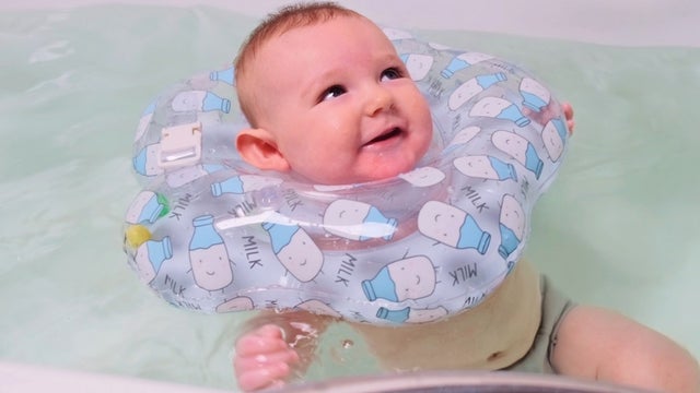 baby-neck-float-1.jpg 