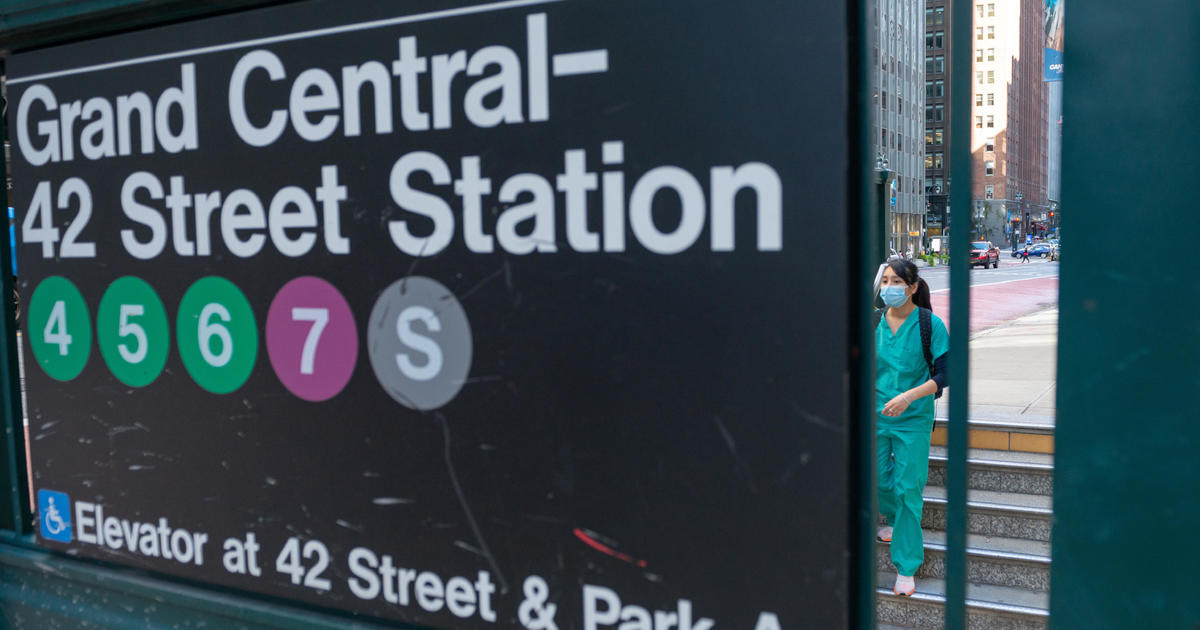 20-year-old woman struck and killed by subway train after falling onto tracks in NYC