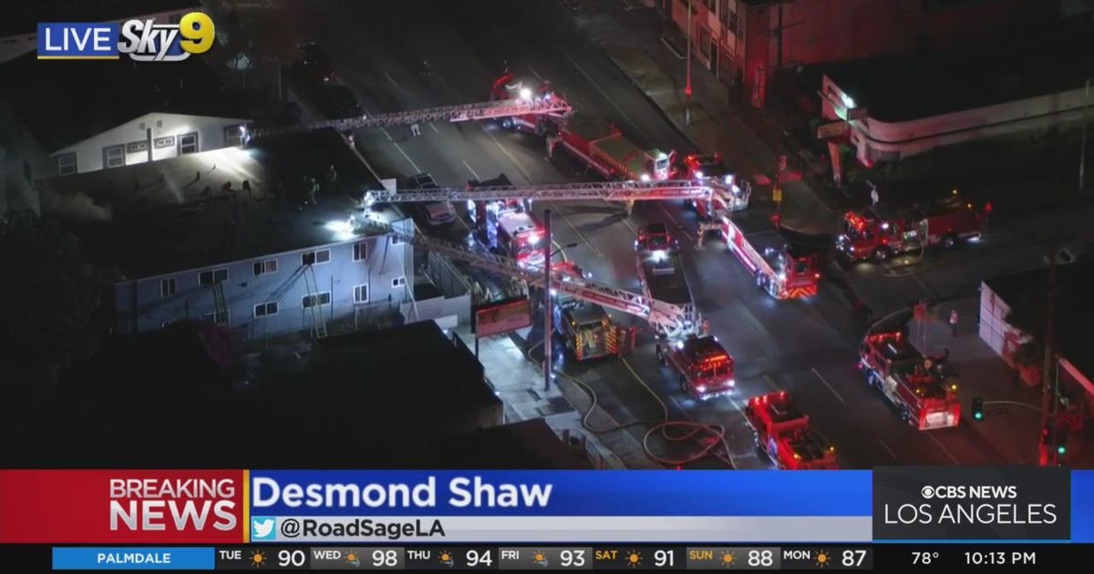 3 people injured after fire breaks out in South LA apartment building ...