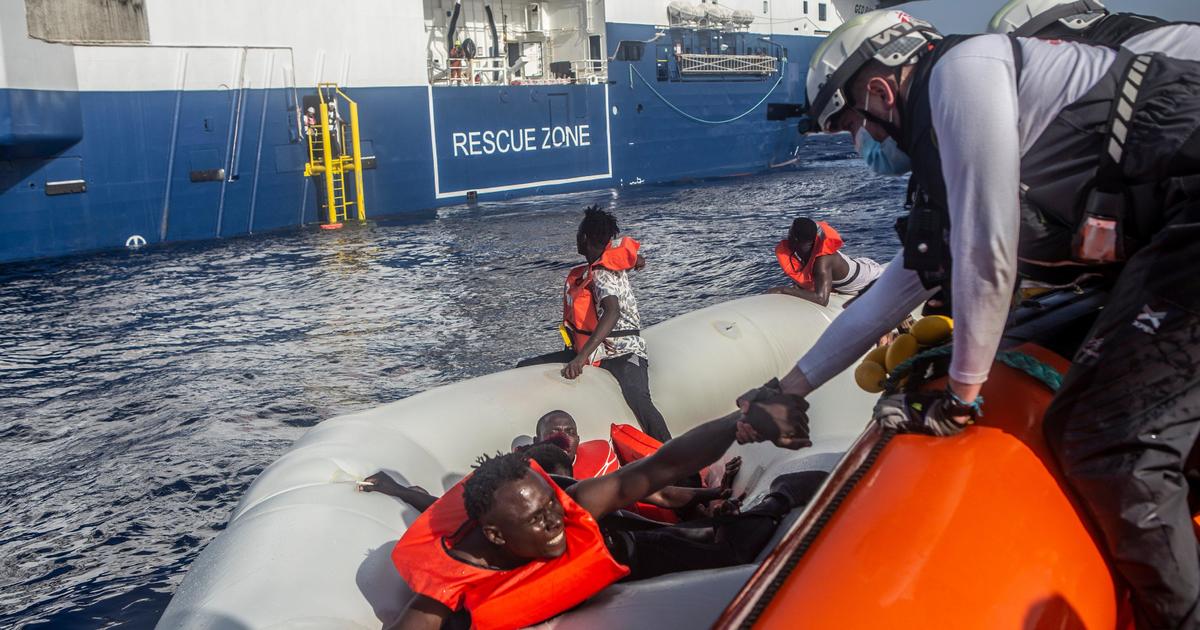 Pregnant woman dies, 22 missing after boat sinks in Mediterranean thumbnail