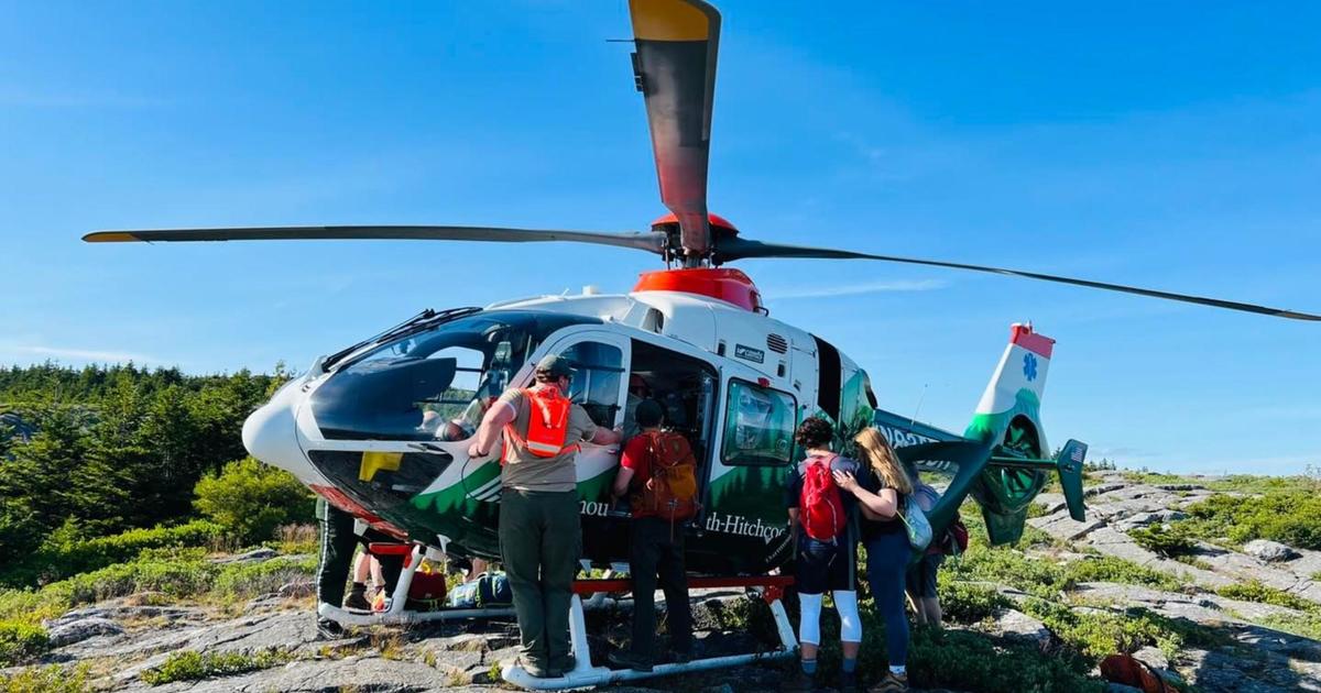 Boston man rescued after falling headfirst while descending New Hampshire mountain