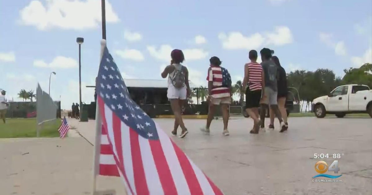 Residents & visitors ready for July 4th fireworks at Bayfront Park