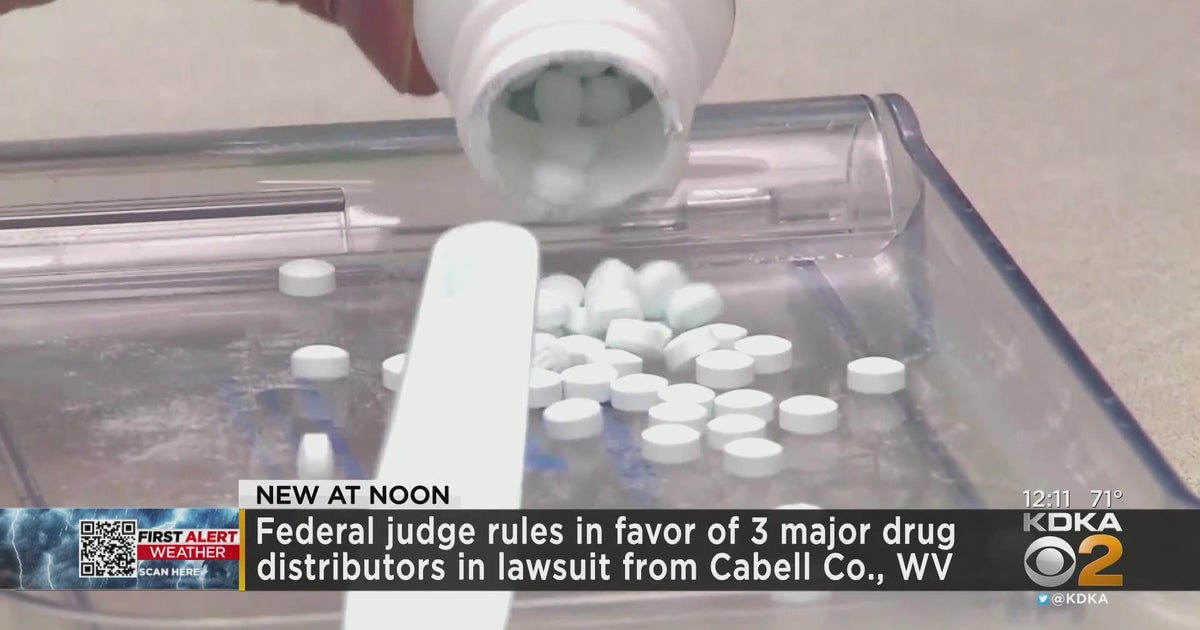 U.S. judge rules in favor of 3 drug distributors in W. Va. opioid