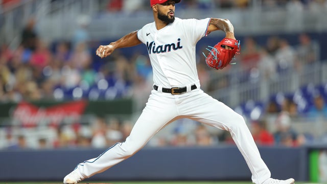 Los Angeles Angels v Miami Marlins 