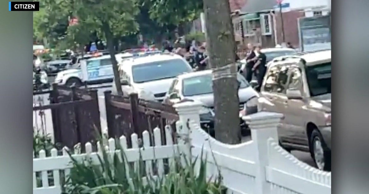 Woman struck by stray bullet in Queens - CBS New York