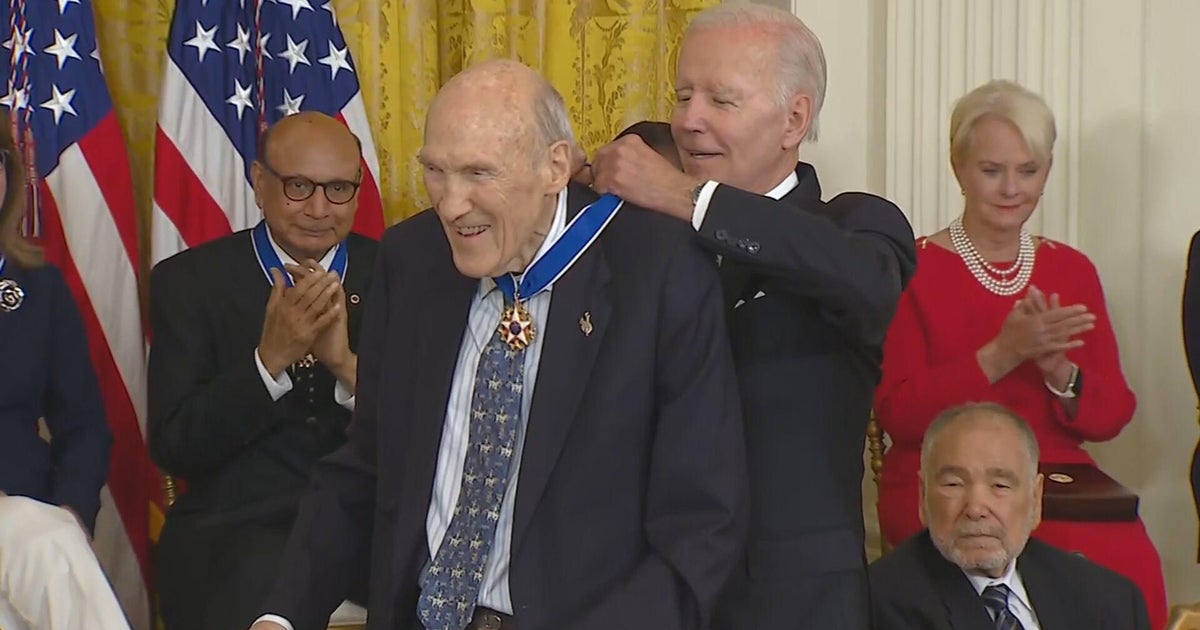 Al Simpson honored with Presidential Medal of Freedom - Vimarsana News