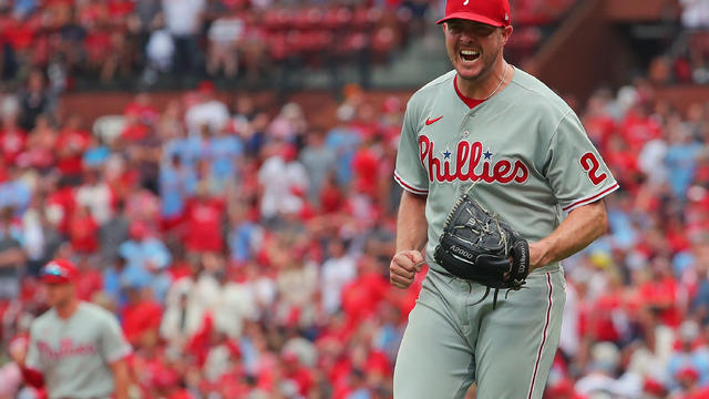 Gibson keeps ball in the park as Bohm, Phils edge Cards 1-0