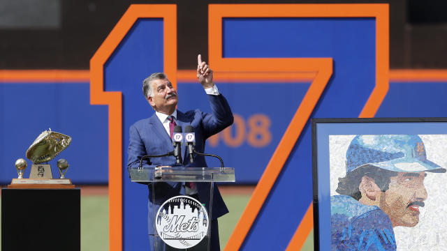 Miami Marlins on X: Iconic first basemen reunite. 💙 Congratulations to  @Mets Keith Hernandez on the retirement of his number. #KE17H   / X