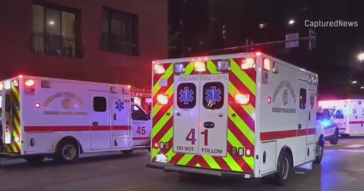 4 shot, 1 critically wounded in River North - CBS Chicago