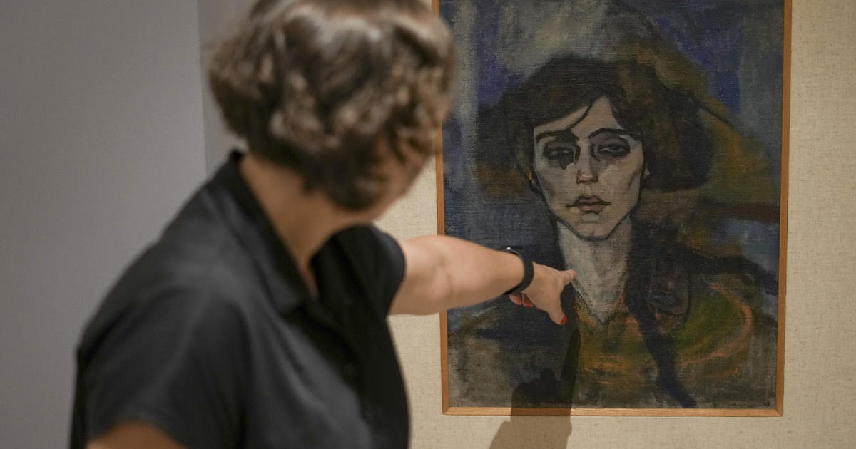 X-rays of famed artist Amedeo Modigliani's work bring "quite an amazing discovery"