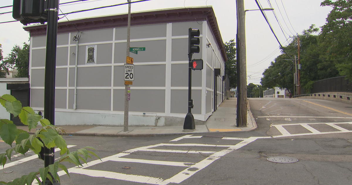 Stabbing In Dorchester Leaves Man Dead - CBS Boston