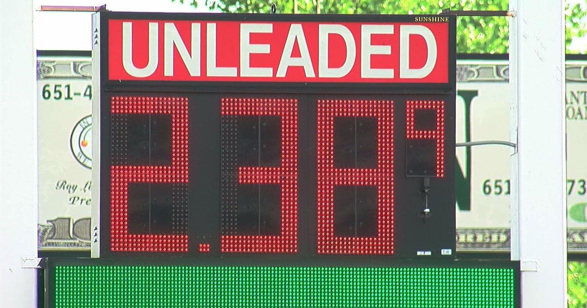 Forest Lake gas station, Americans for Prosperity partner to briefly