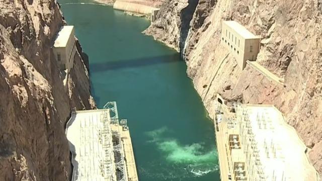 cbsn-fusion-transformer-fire-at-hoover-dam-extinguished-thumbnail-1136253-640x360.jpg 
