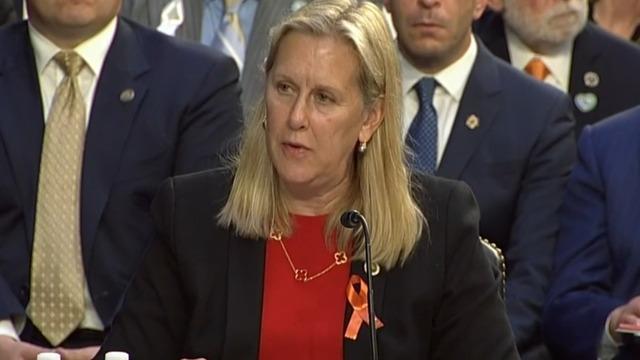 cbsn-fusion-highland-park-mayor-addresses-senate-judiciary-committee-about-gun-violence-and-banning-assault-style-weapons-thumbnail-1138777-640x360.jpg 