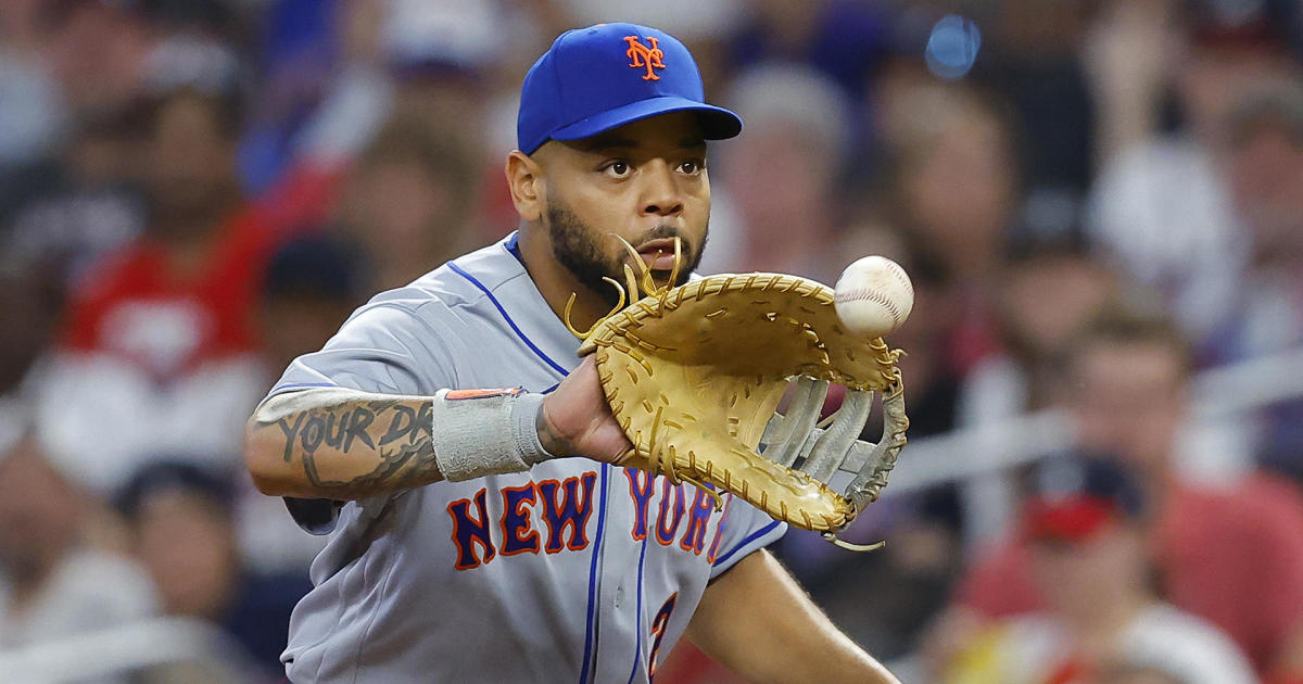 Red Sox and Mets have reportedly engaged in trade talks for first